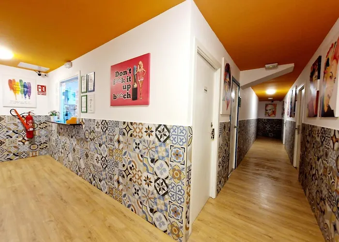 Arc House